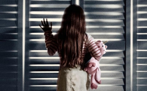 Карагандинка утверждает, что воспитатель детского сада запирала ее ребенка в шкафу