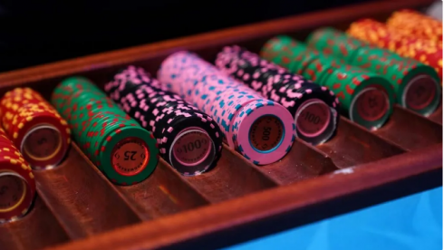 Казахстанским чиновником будет запрещено играть в азартные игры