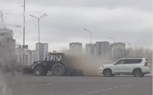 Зачем спецтехника поднимает пыль на дорогах в Караганде