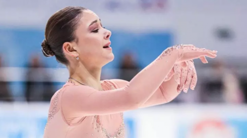 Софья Самоделкина дебютировала за Казахстан на чемпионате страны по фигурному катанию в Караганде