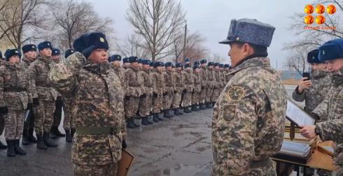 Торжественные проводы солдат воинской части 44803