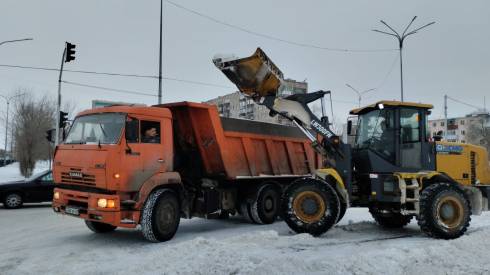 Более четырех тысяч кубометров снега вывезли за выходные из Темиртау