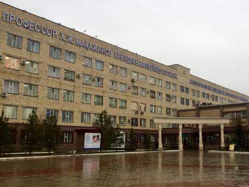 В Центральную больницу Шахтинска доставлено четверо пострадавших работников шахты имени Ленина