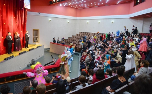 Фестиваль кукольных театров «Кукляндия» стартовал в Караганде