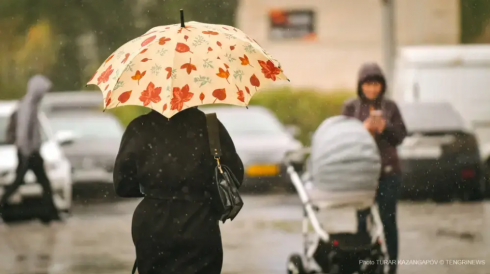 Долгожданная прохлада: сильные дожди зальют Казахстан