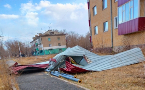 На территории Карагандинской области уже зафиксировано 9 случаев срыва кровель