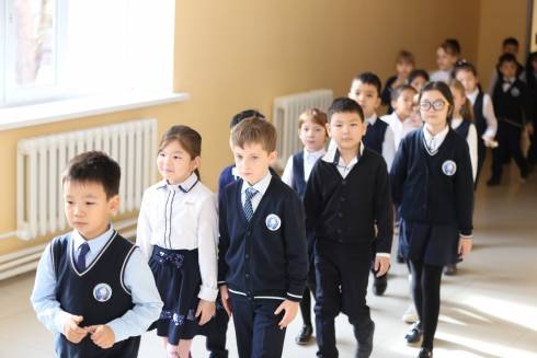 Какой должна быть школьная форма у учащихся в Карагандинской области