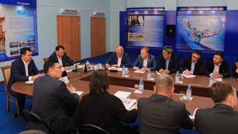 Встреча без галстуков: Аким Карагандинской области обсудил насущные вопросы с общественностью Балхаша