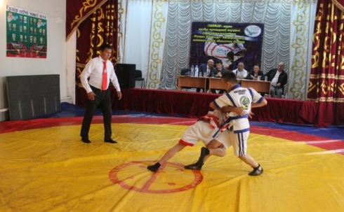 В рамках программы «Рухани жаңғыру» в Карагандинской области развивают қазақ күресі