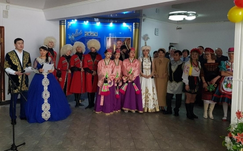 Глава ДВД Карагандинской области провёл казахский национальный обряд «Тұсау кесу»