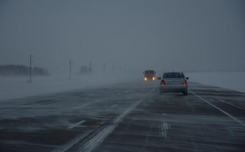 Какие автодороги закрыты в Карагандинской области из-за погодных условий