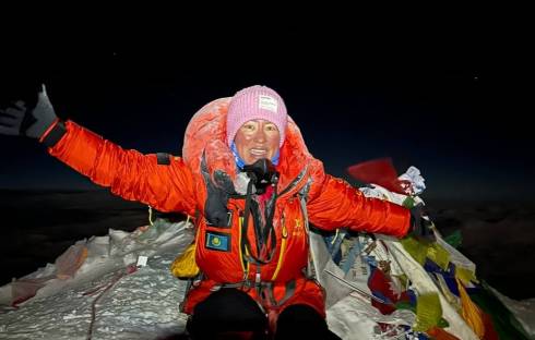 От первой горы до Эвереста: история альпинистки из Казахстана, покорившей самую высокую точку мира