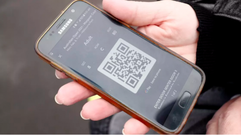 Платить по QR-коду не 