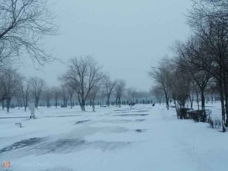 Резкое похолодание и снегопад: казахстанцев предупредили о холодном вторжении