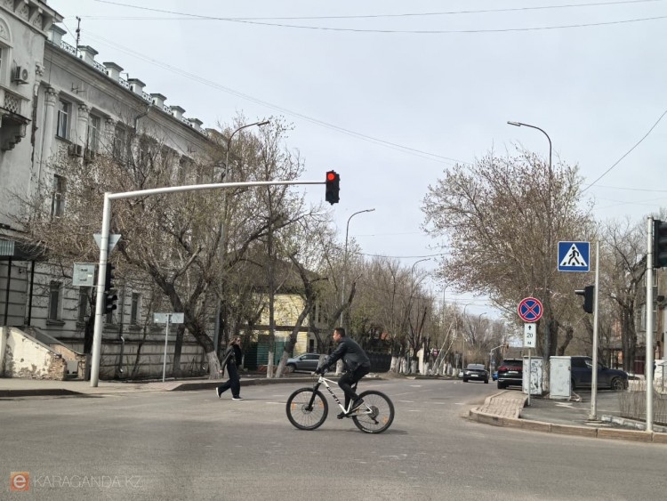 Қарағандыда Ерубаевқа жөндеу жұмыстары жалғасады: алда жаңа кезең