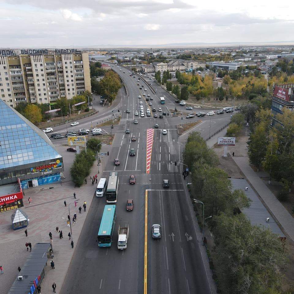 В Караганде изменена схема движения на перекрёстке Бухар-Жырау-Ермекова.  Караганда Онлайн