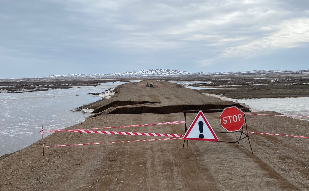 Две трассы в Карагандинской области размыло талыми водами. Караганда Онлайн