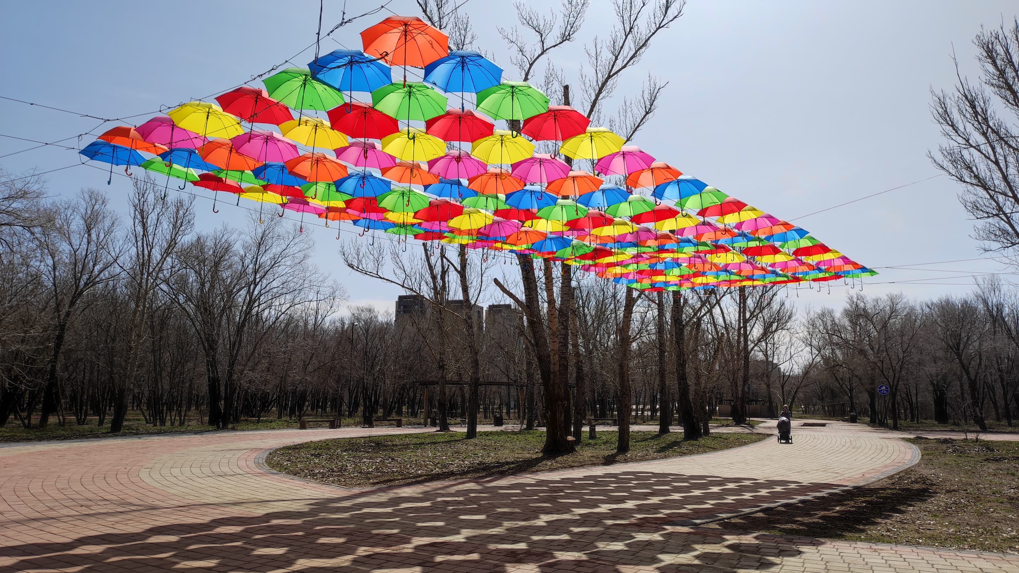 Как Центральный парк Караганды просыпается после зимы. Фоторепортаж.  Караганда Онлайн